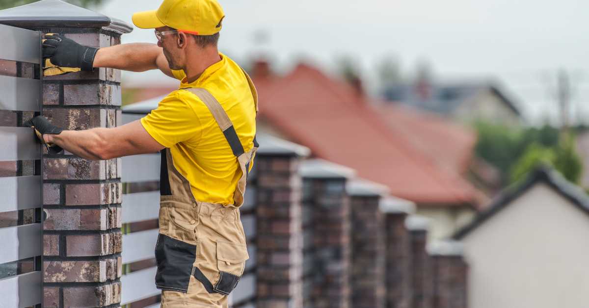 Read more about the article What Every Business Owner Should Know About Fence Regulations
