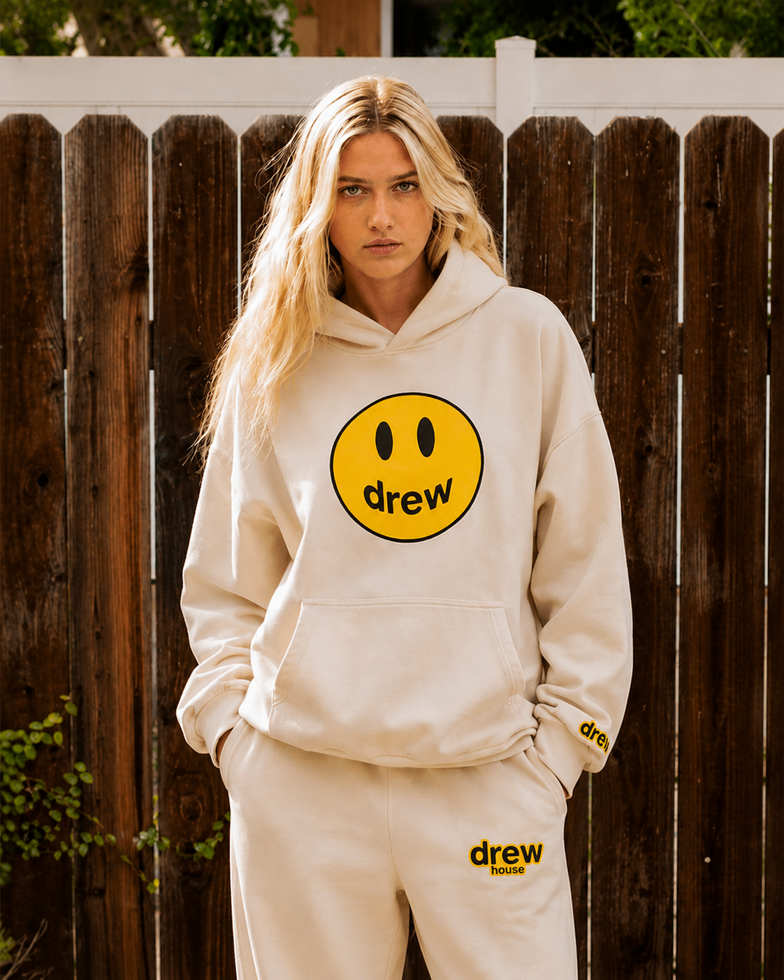 Read more about the article Drew House Clothing with Trendy Relaxed Fashion Vibes