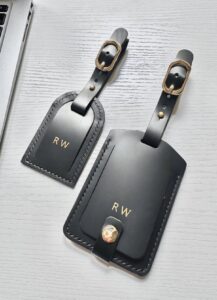 Read more about the article Leather Tags for Premium Branding and Timeless Identity 