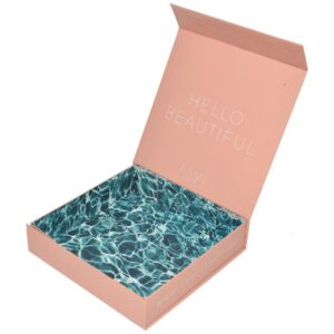 Read more about the article Why Custom Swimwear Boxes Are Important for Fashion Brands