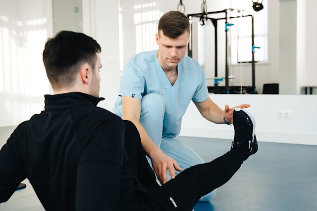 You are currently viewing Doctor Physiotherapy Clinic in Krishna Nagar – Your Destination for Expert Recovery and Wellness
