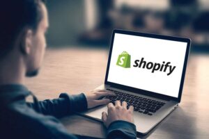 Read more about the article How Shopify Partners in UAE Help Businesses Turn Ideas into Profitable Stores