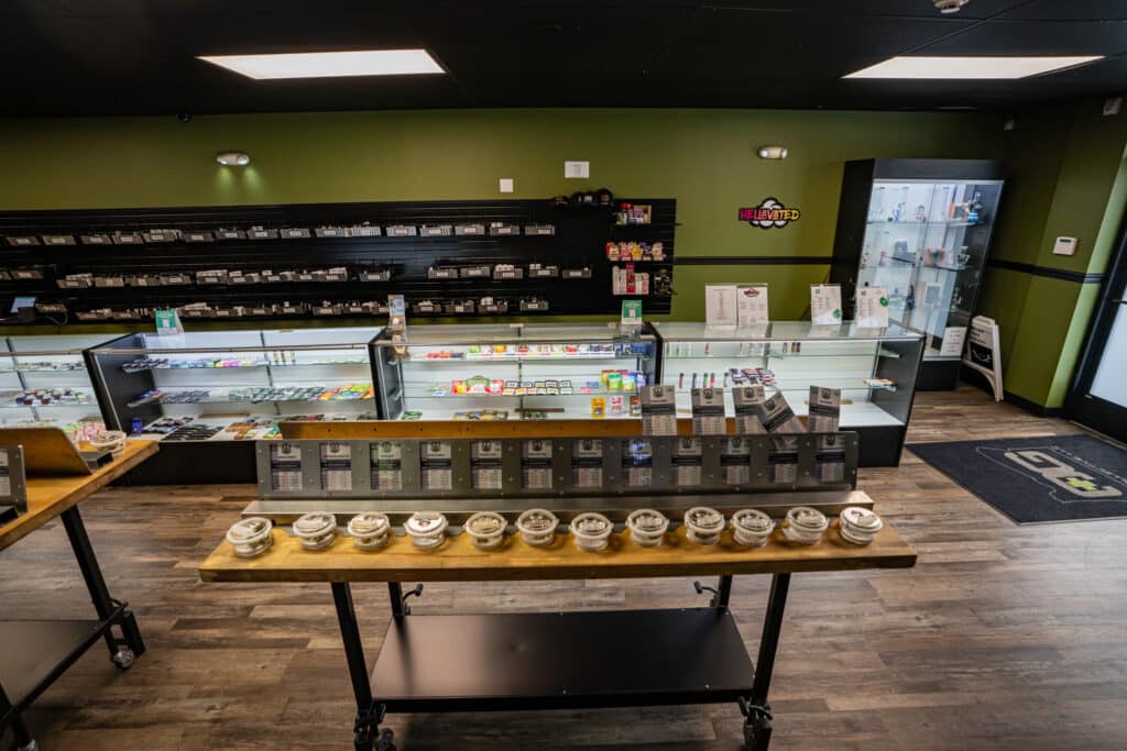 Read more about the article Cannabis Store Shopping Tips for New and Experienced Consumers