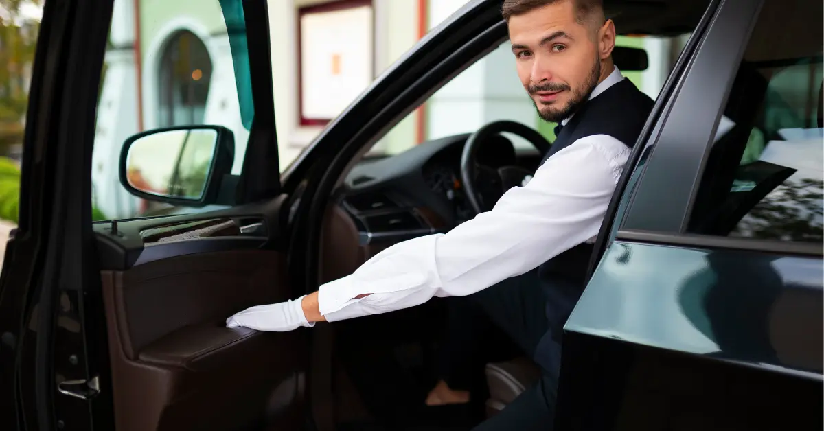 Read more about the article Why Professional Chauffeurs Provide A Safer And More Reliable Travel Option