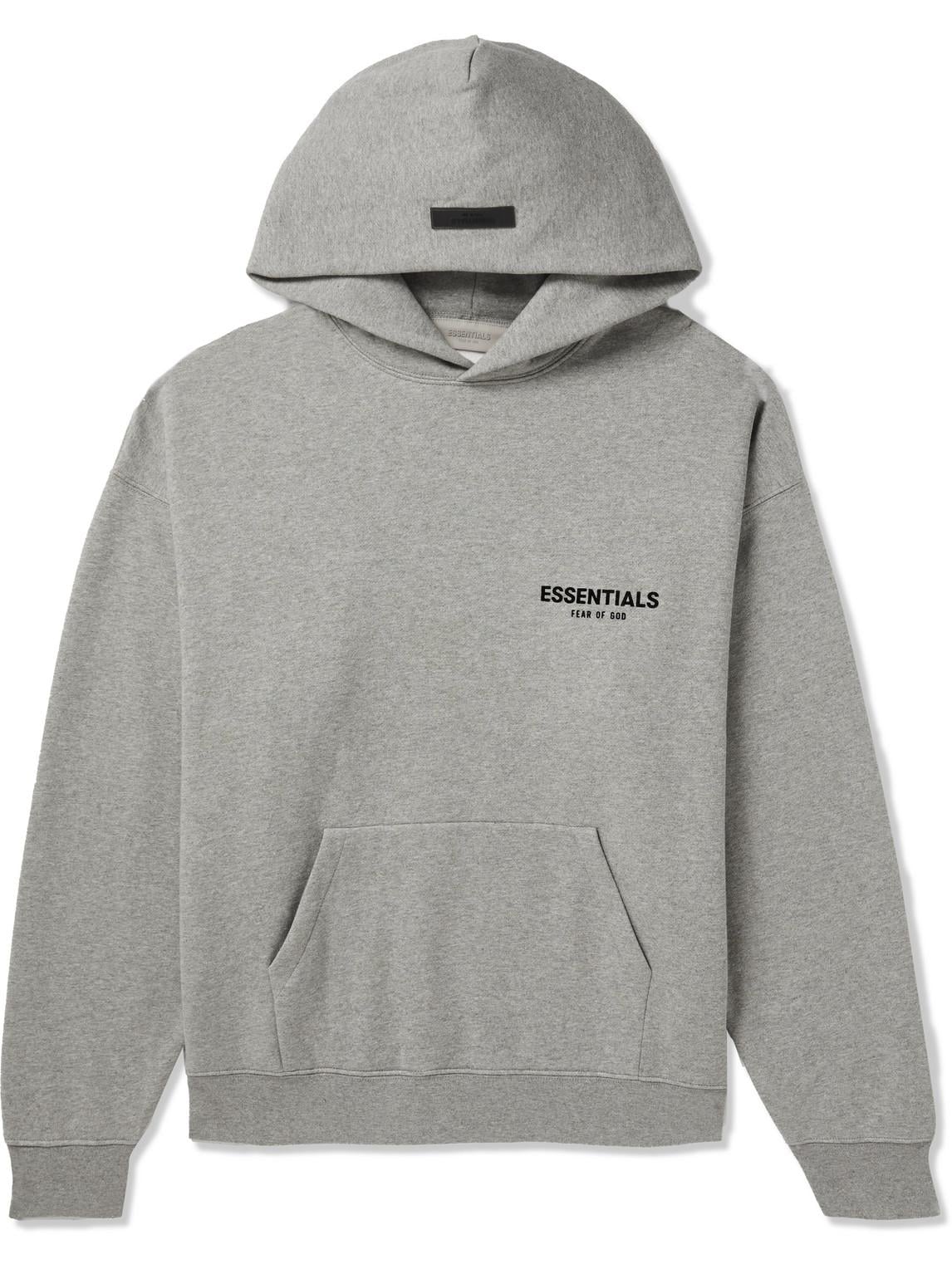 Read more about the article Why the Essentials Hoodie Is Taking Over UK Streetwear Culture