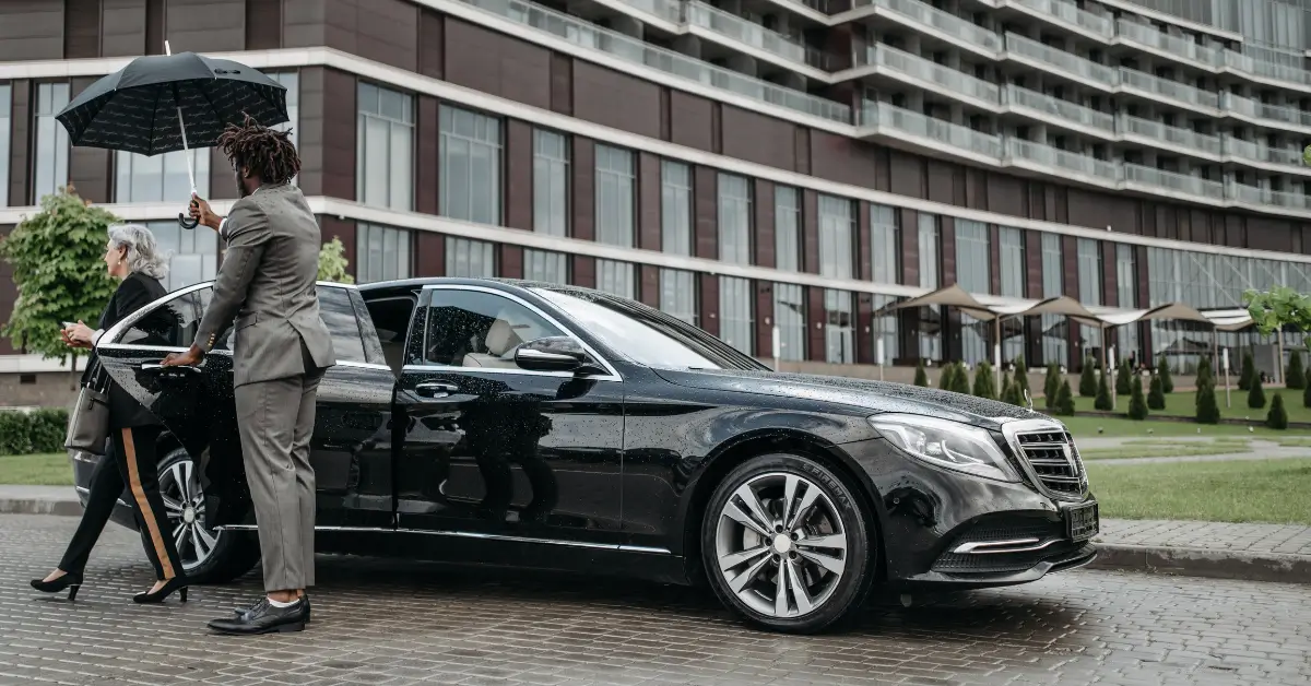 Read more about the article Top Benefits of Hiring a Chauffeur Service in Wilmslow