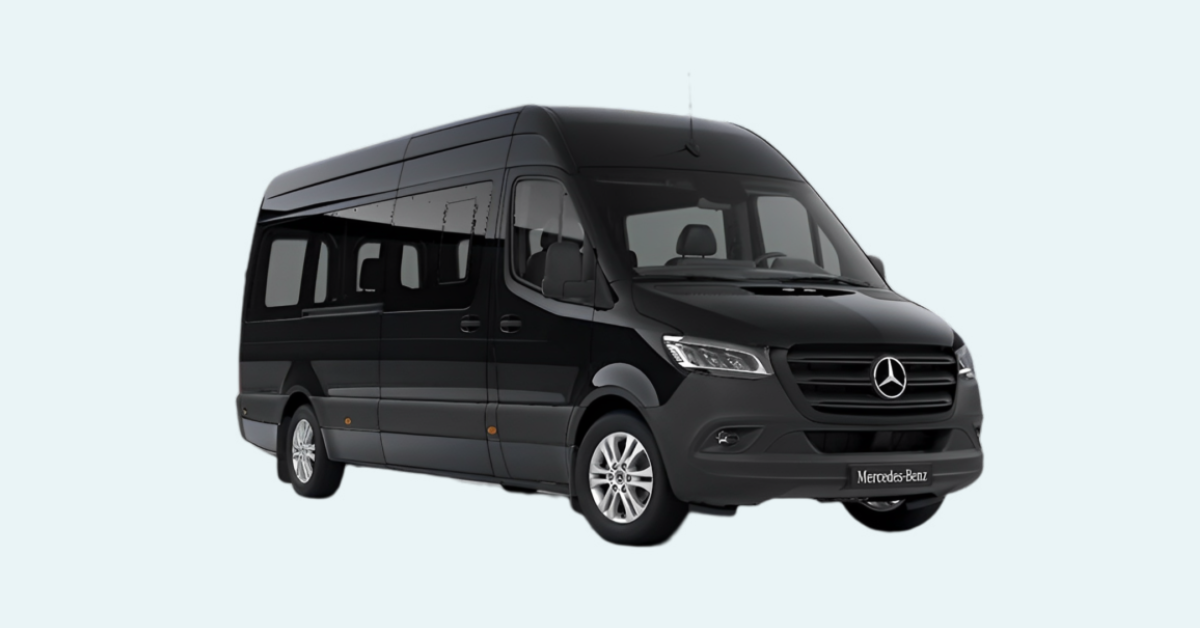 Read more about the article Why Choose Chauffeured Minibus Hire in London for Group Travel