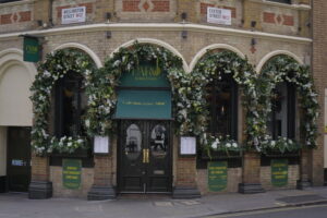 Read more about the article Which Restaurants Covent Garden Visitors Should Try for Great Food Experiences?