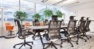 Read more about the article Meeting Room Chairs Dubai – Premium Office Seating Solutions by Cosmofurniturestore