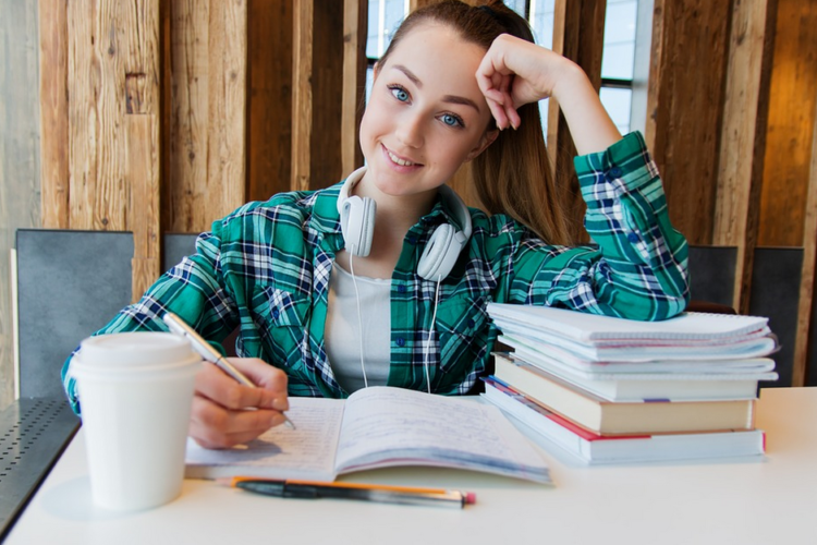 Read more about the article The Growing Demand for Homework Help Services in the USA
