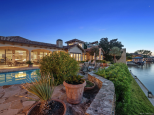 Read more about the article From Offer To Close: A First-Timer’s Roadmap To Buy A Home In Texas Hill Country