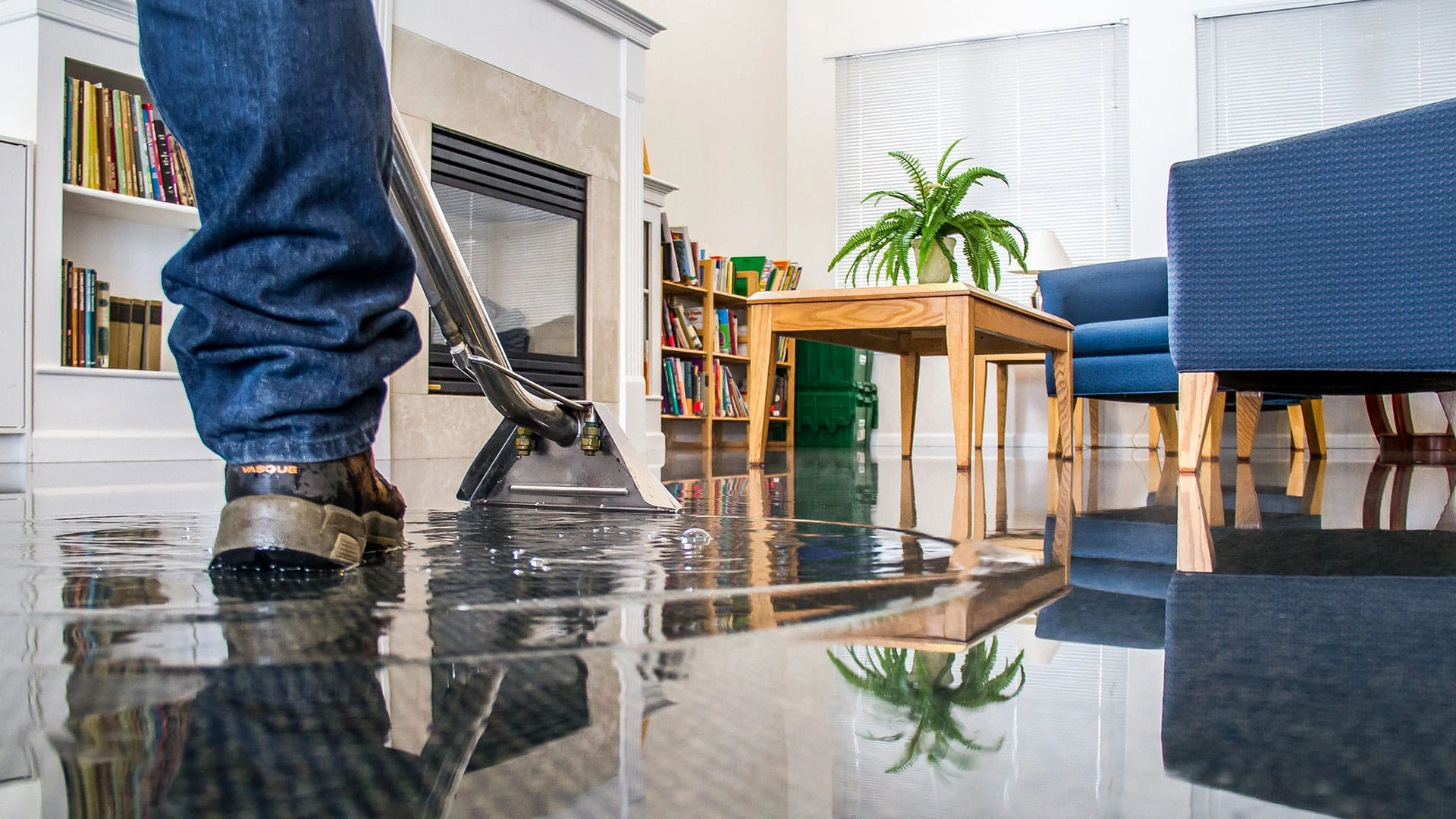 Read more about the article Emergency Water Damage at Lake Jocassee: What to Do in the First 24 Hours Before Help Arrives