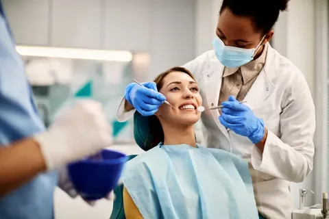 Read more about the article What Healthcare Teams Should Know Before Choosing Professional Workwear