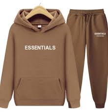 Read more about the article Essentials Tracksuit: The Ultimate Guide to Premium Streetwear in the UK