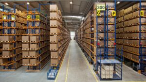 Read more about the article How to Determine If Your Warehouse Needs a Mezzanine Rack
