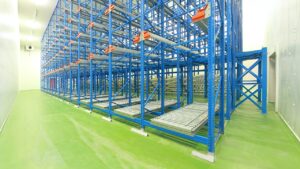 Read more about the article How to Determine If Your Warehouse Needs a Mezzanine Rack