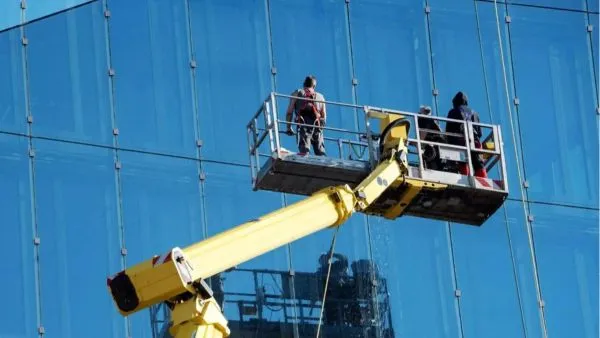 You are currently viewing Experienced Building Cleaning Professionals Near You