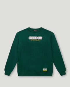 Read more about the article Geedup Hoodie: The Streetwear Icon Redefining Urban Fashion