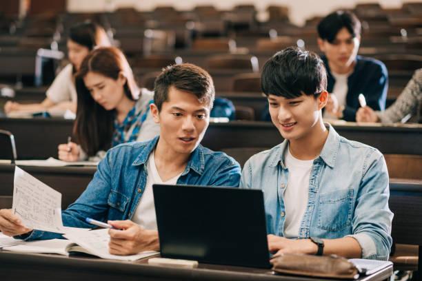 You are currently viewing How to Choose the Right Online Class Support for Academic Study