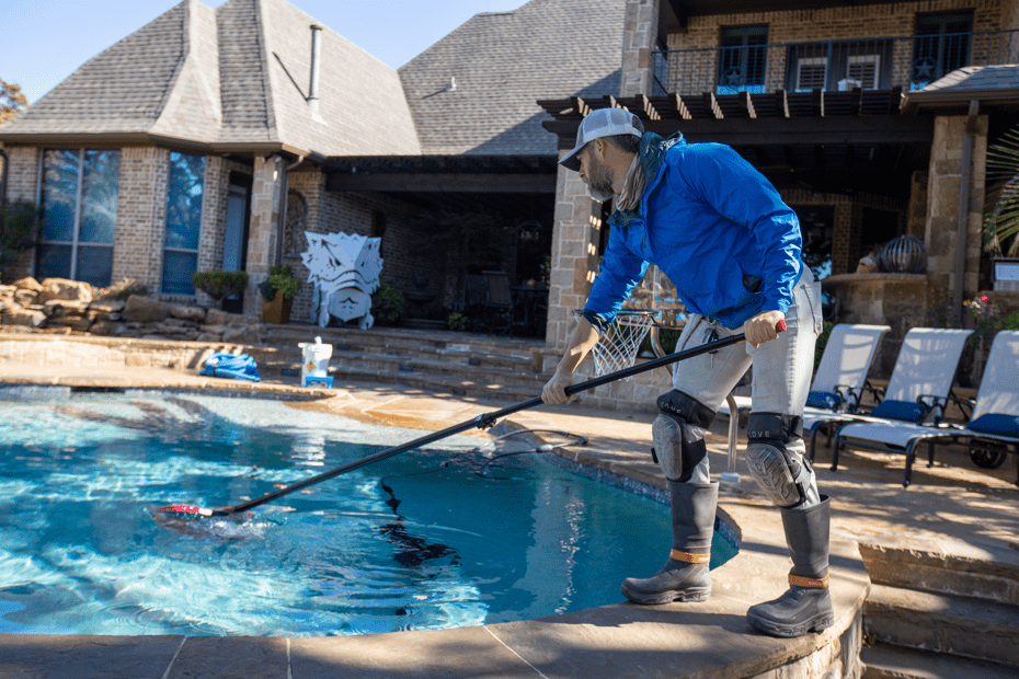 You are currently viewing Understanding the Cost of Professional Pool Cleaning Services in Darwin