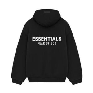 Read more about the article Contemporary Canadian Wardrobe Essentials for Everyday Style